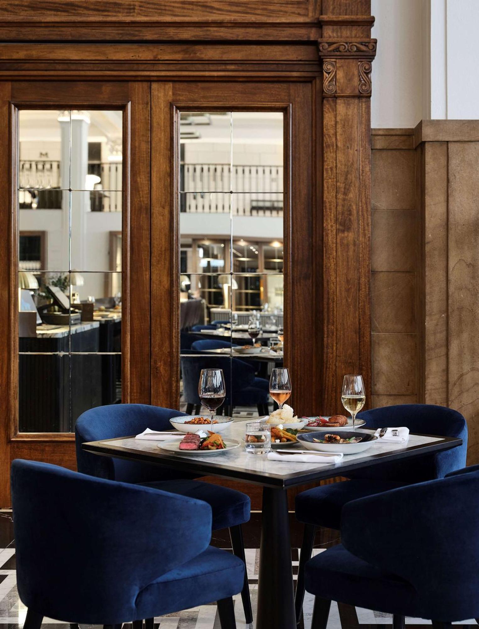 Hilton Melbourne Little Queen Street Esterno foto The restaurant
