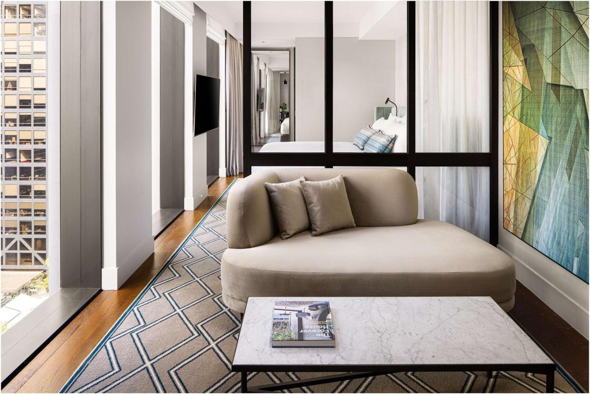 Hilton Melbourne Little Queen Street Esterno foto A suite at the hotel