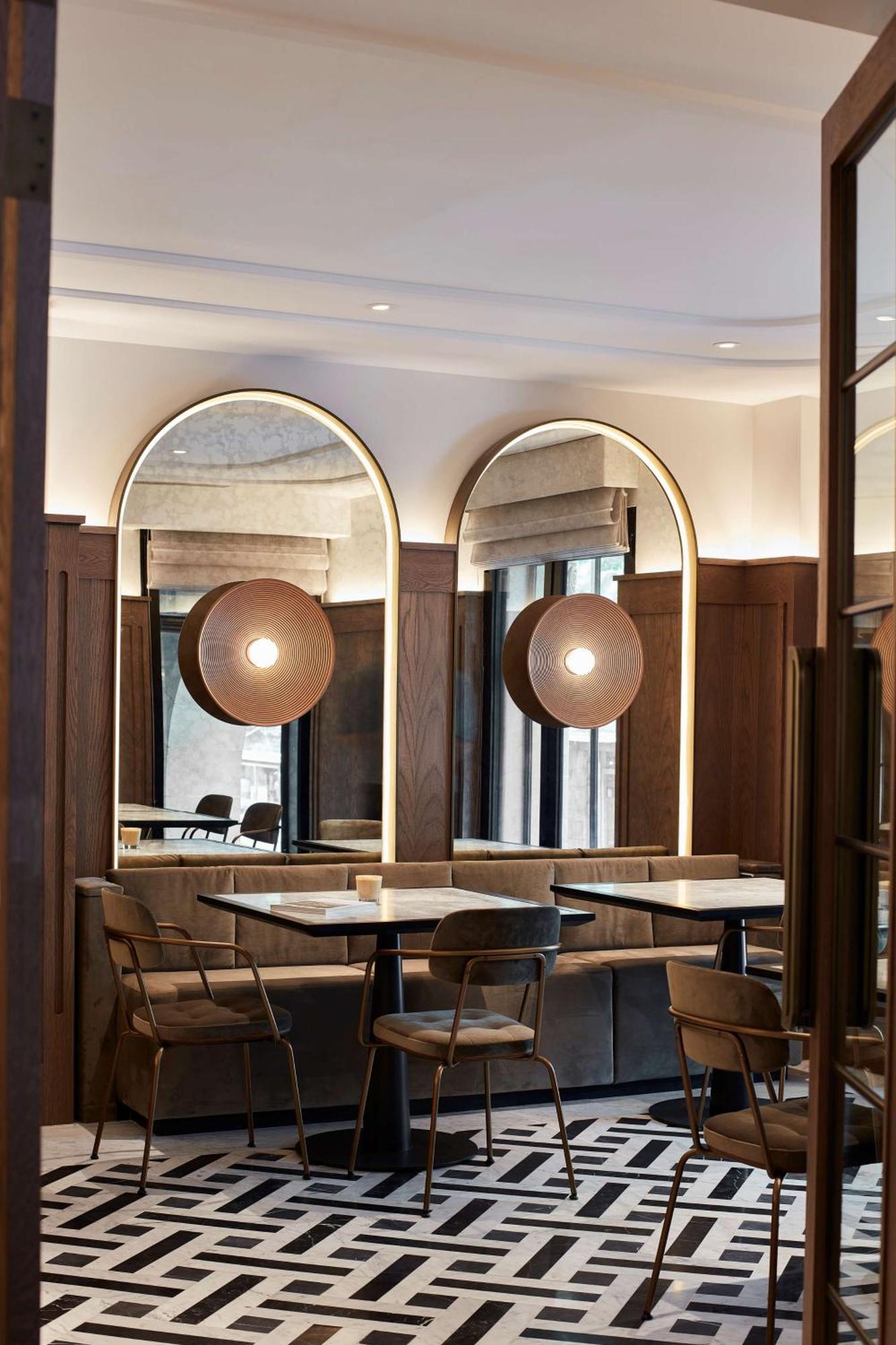 Hilton Melbourne Little Queen Street Esterno foto The interior of the restaurant