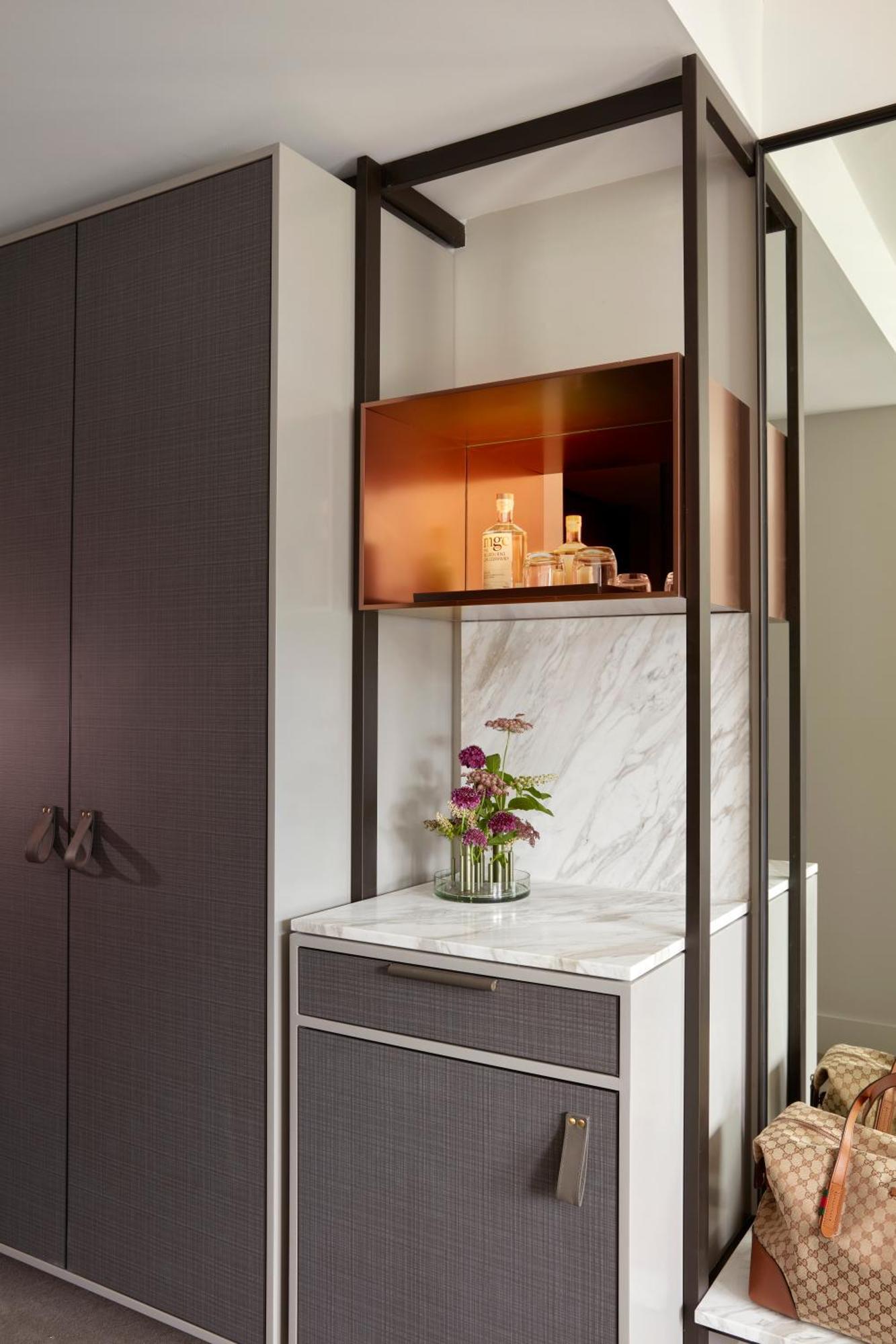 Hilton Melbourne Little Queen Street Esterno foto A marble vanity