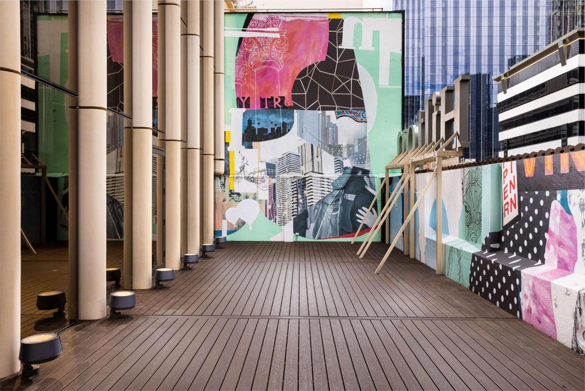 Hilton Melbourne Little Queen Street Esterno foto The interior of the gallery